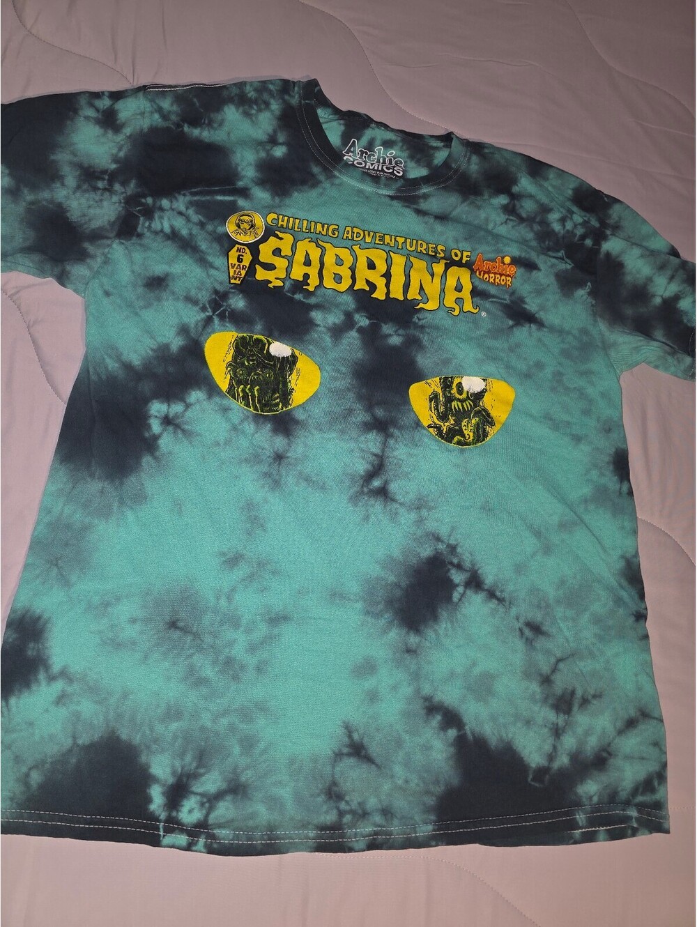 Archie Comics Chilling Adventures of Sabrina T-Shirt Size M/L